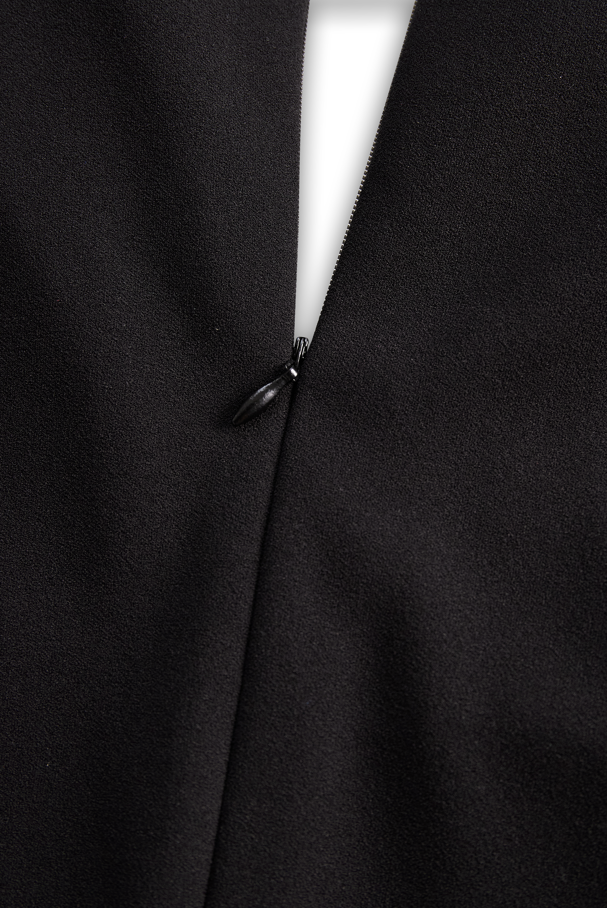 Claribel - Refined Midi Dress