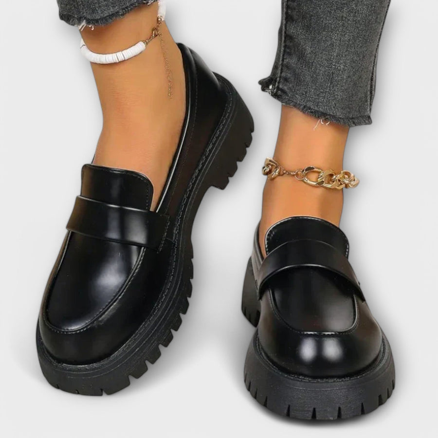 Zelvana – Moccasins with Satin Wedges